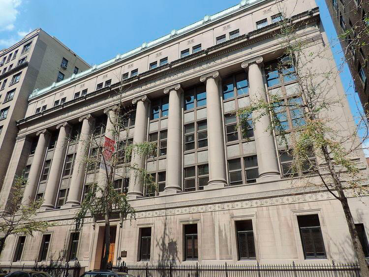 Everything That You Need to Know About Regis High School